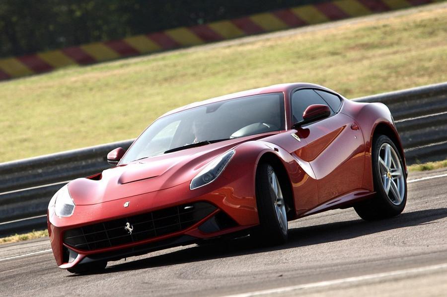  Ferrari F12berlinetta 2012 года  (фото 91 из 104)